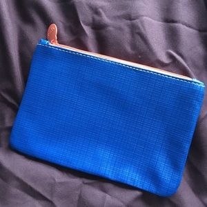 Reversible Ipsy Case (blue and white)
